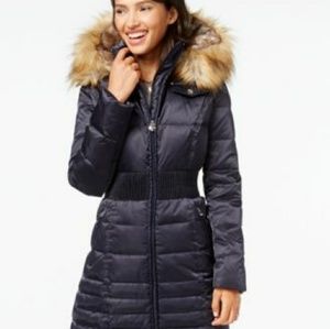 Puffer Coat by Laundry